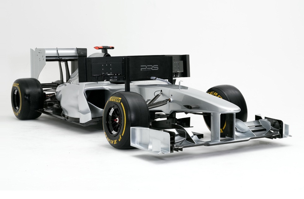 Simulátor formule F1 Ferrari a simulátor formule F1 McLaren