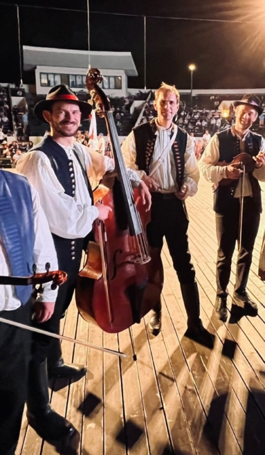 Cimbálová muzika Omičan