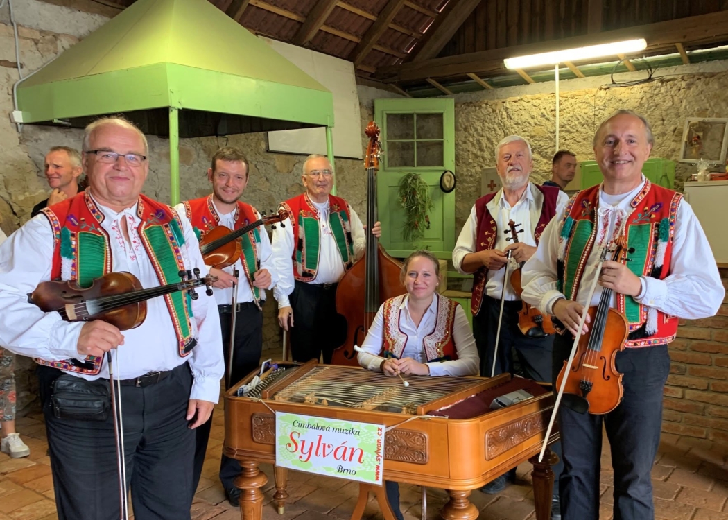 Cimbálová muzika Sylván