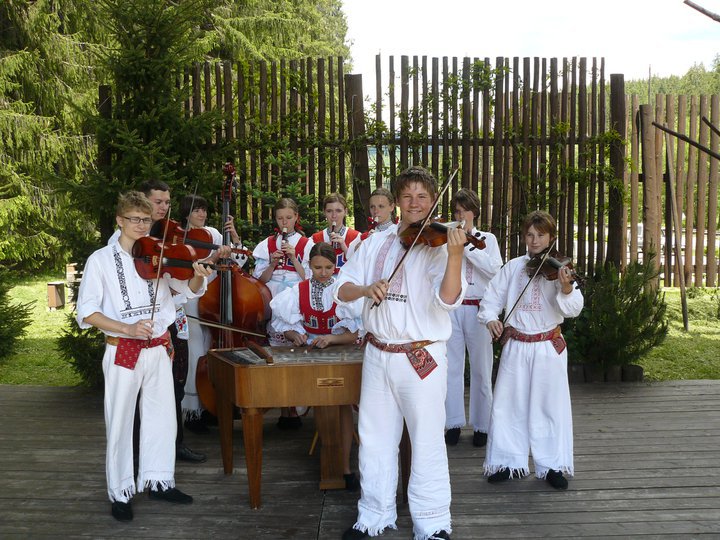 Cimbálová muzika Friška